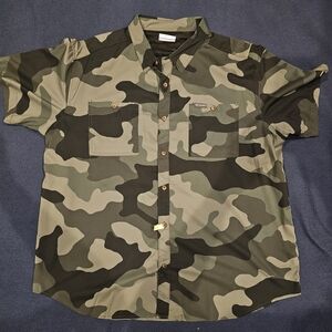 Columbia Camouflage Button Down Shirt